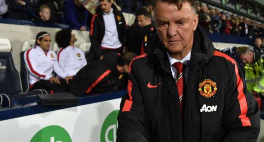 'Arrogant' Manchester United manager Louis van Gaal insists his team can catch Chelsea
