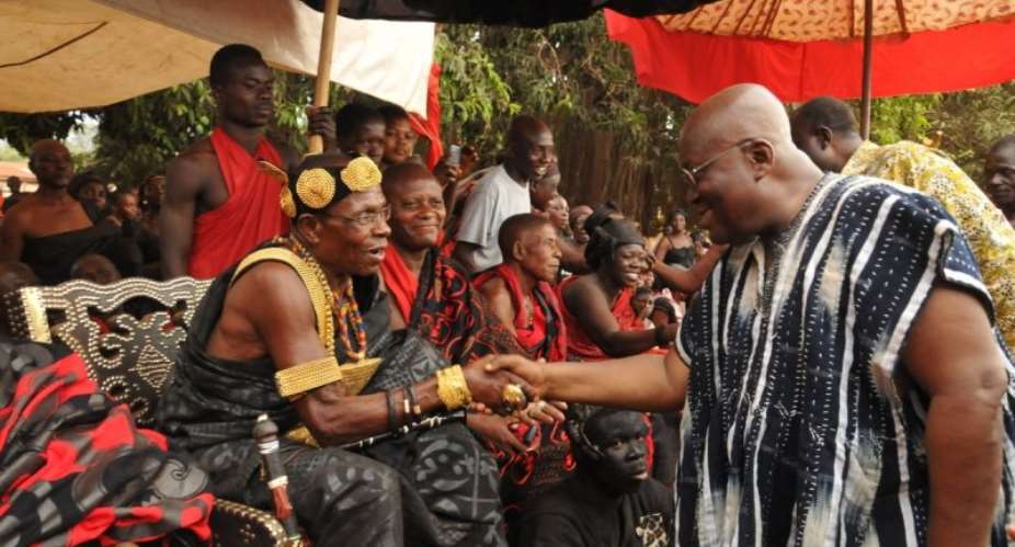 Akufo-Addo exchanging pleasantries with the Paramount Chief of Suma Traditional Area