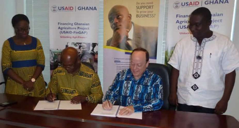 Eximguaranty, USAID sign 500,000 agreement for agribusiness credit guarantees