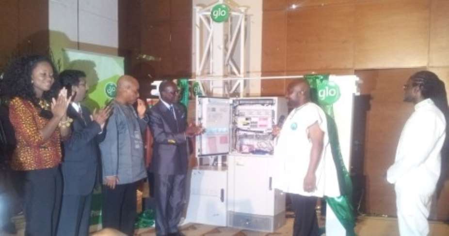 Ambassador Kabral Blay-Amihere fourth from left offically opened the Glo Network to mark the launch of commercial service in Ghana and some Glo ambassadors and officials, including Glo Ghana COO, George Andah second from right looked on
