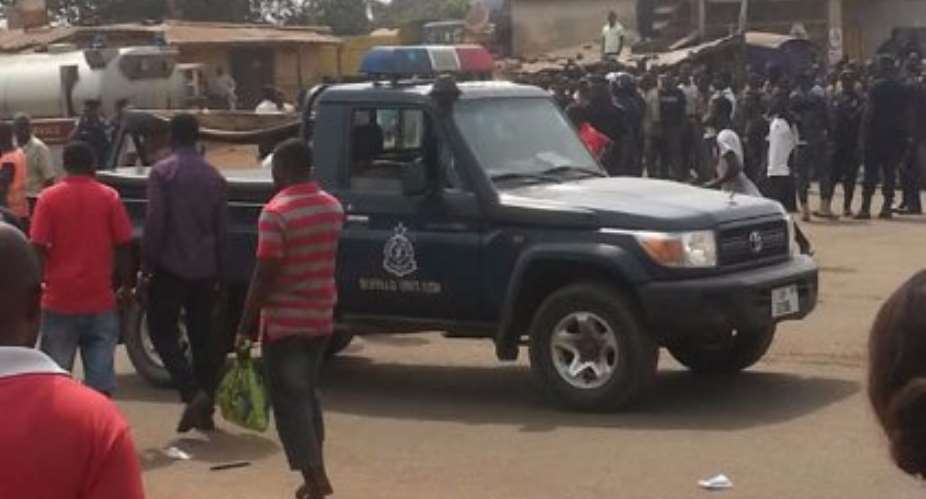 Videos: Muslim youth clash with traditional authorities at Old Tafo