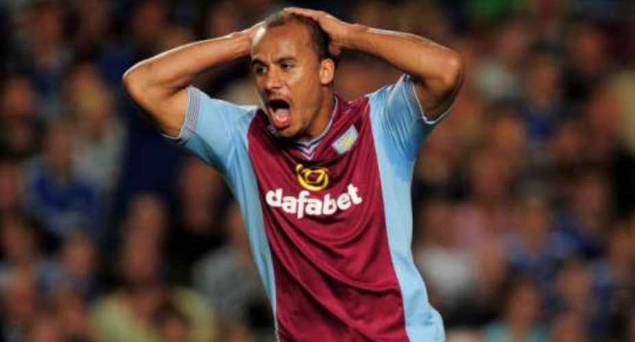 Aston Villa's Agbonlahor asks to relinquish captaincy
