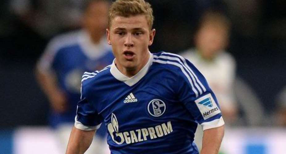 Schalke teen Meyer challenges Kevin Boateng for club's No.10 position