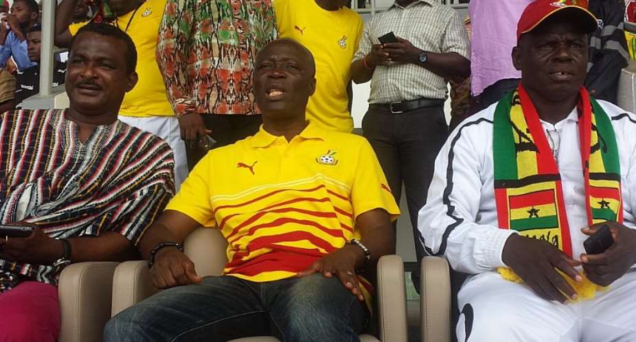 BOMBSHELL: Sports Minister Nii Lante Vanderpuye incites public against Black Stars; questions why they are given business class tickets for matches