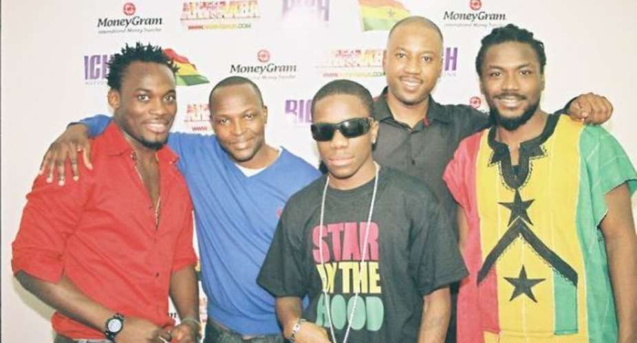 Akwaabauk.com events management team in here in London will like to Congratulate Tinchy Stryder for making history No 1in the UK charts.