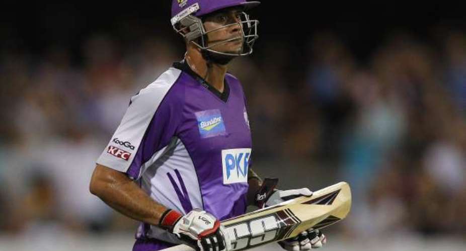 Owais Shah named in court during cricket corruption trial