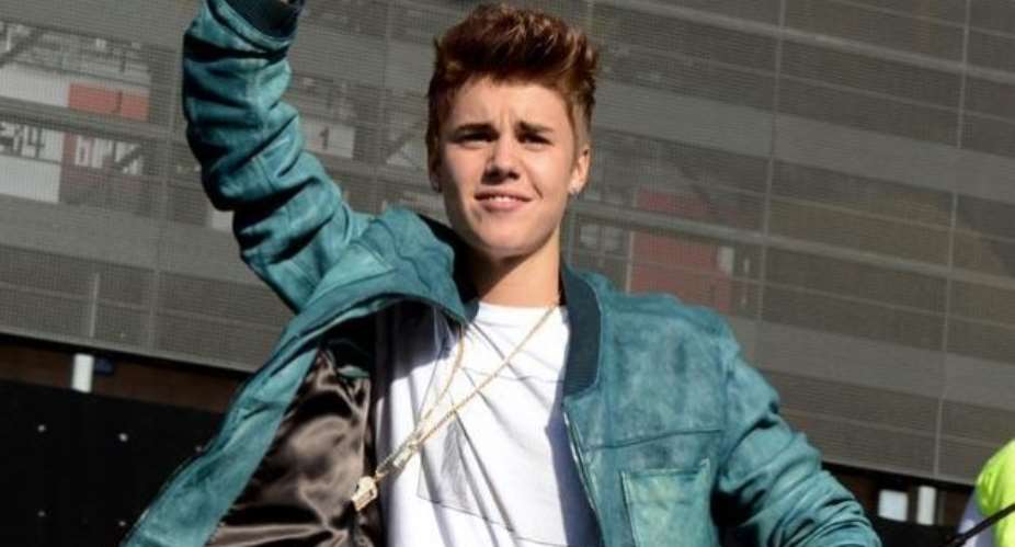 VIDEO Justin Bieber chased by crazy fans in Oslo!