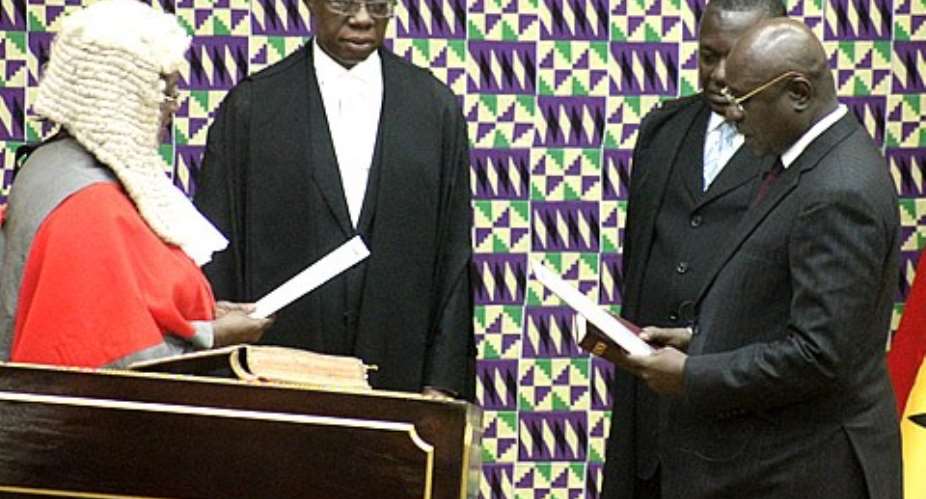 Doe Adjaho sworn in as President
