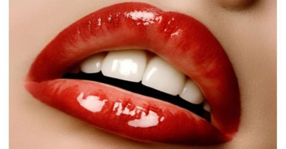 You can change the shape of your lips and make your lips look plumper, using basic cosmetic items