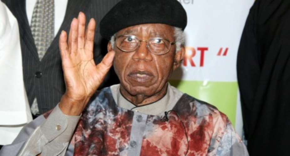 Live photos from the on-going Chinua Achebe burial
