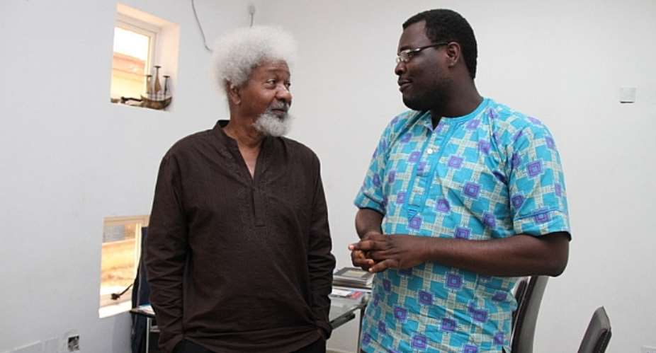 Professor Wole Soyinka with the Executive Director of Th e Future Project, Chude Jideonwo