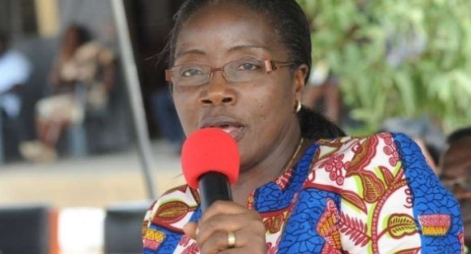 Second Lady slams headmistress for requesting chalk