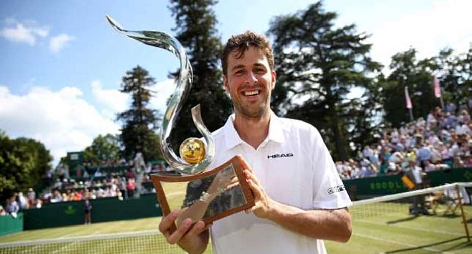 Robin Haase defeats Jan-Lennard Struff at Boodles Challenge