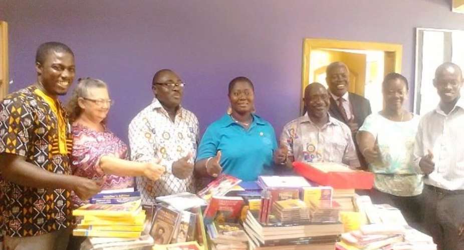 Rotary Club of Accra Airport donates to street foundation
