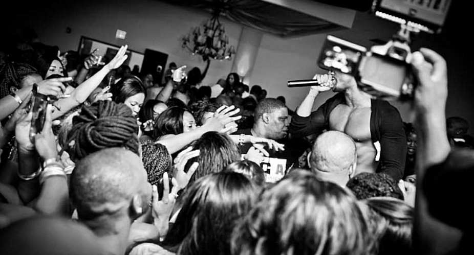 Video - Iyanyas performance in Dallas, Texas