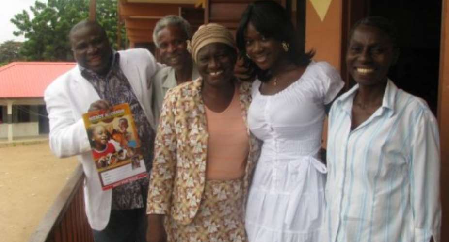 Mercy Johnson shows love to the less privileged