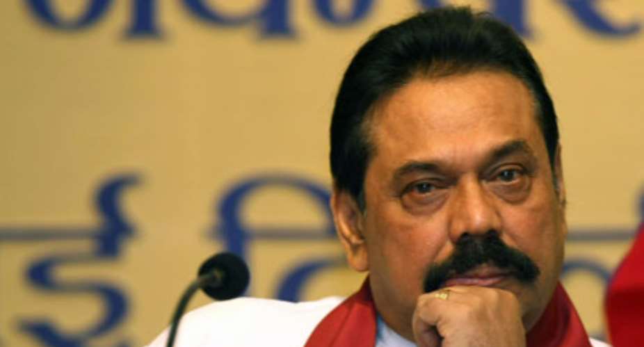 President Mahinda Rajapaksa meets President Barack Obama at the UN