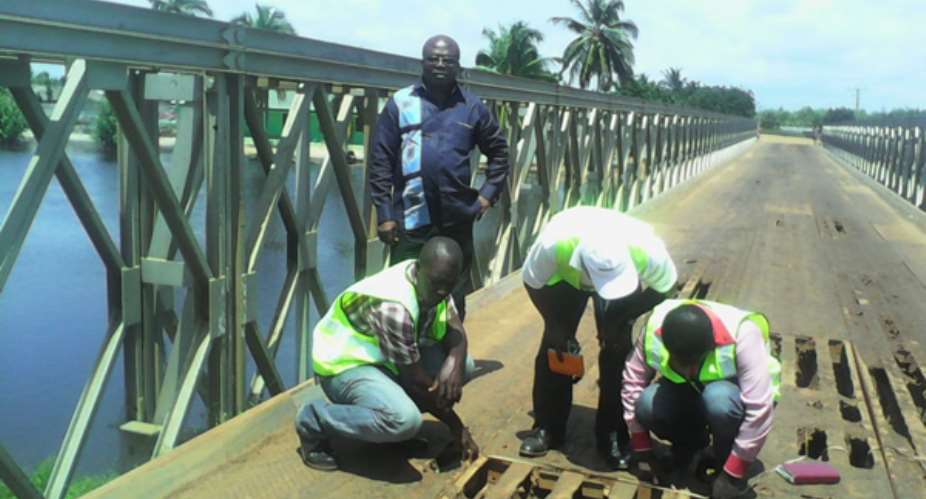 GHA inspects deplorable Galosota Bridge