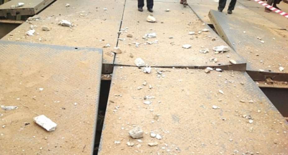 Dynamite destroys bridge on River Akora at Agona Swedru