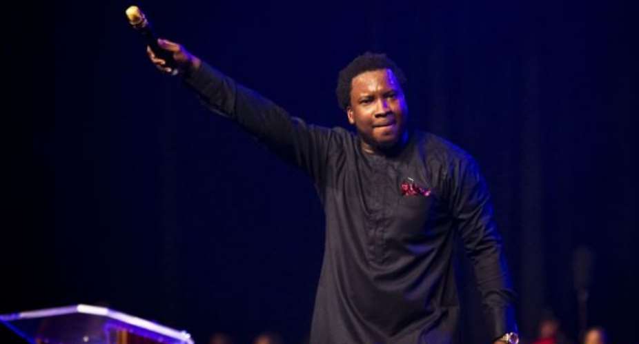 Sonnie Badu goes worldwide with his worship conference tour