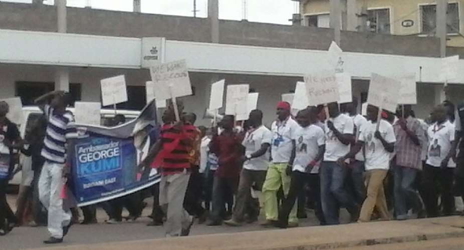 Concerned Citizens Of Sunyani East NPP Hits Streets Over Disputed Elections