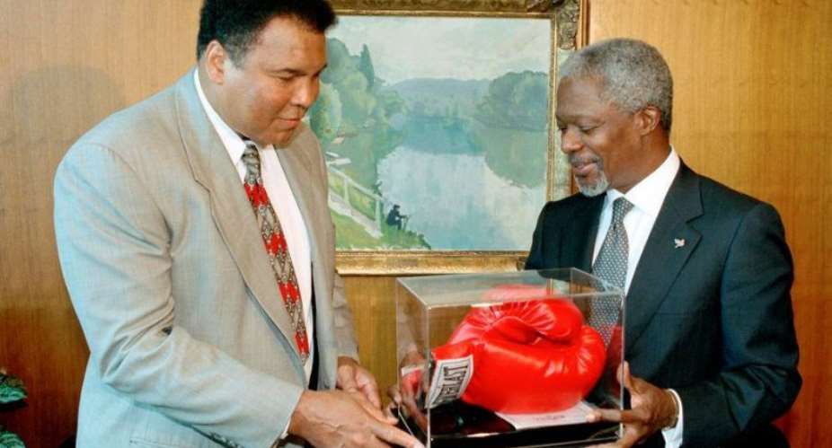 Flashback: Muhammad Ali with Kofi Annan