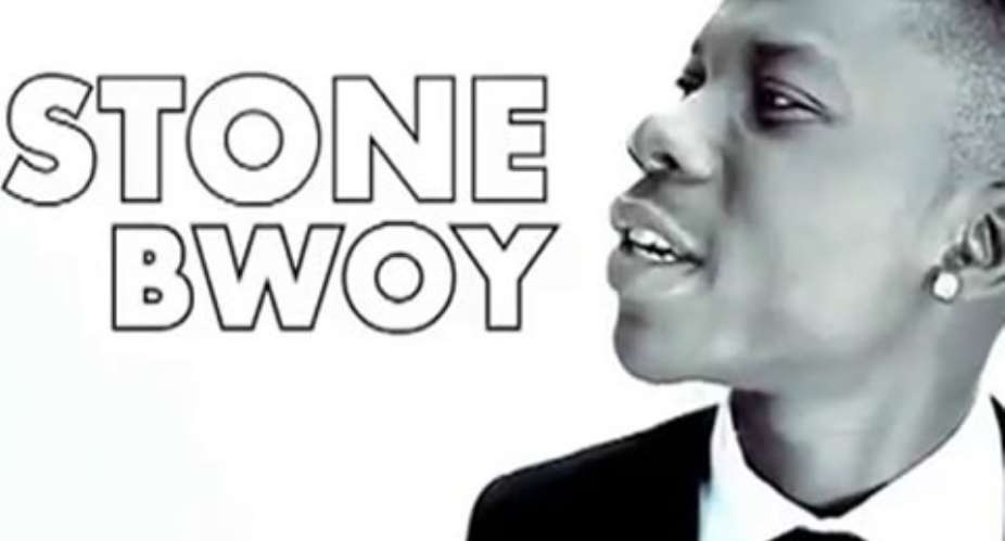 Stonebowy, MC Dementor, Wayne Wonder, in 'Langa Langa' remix video