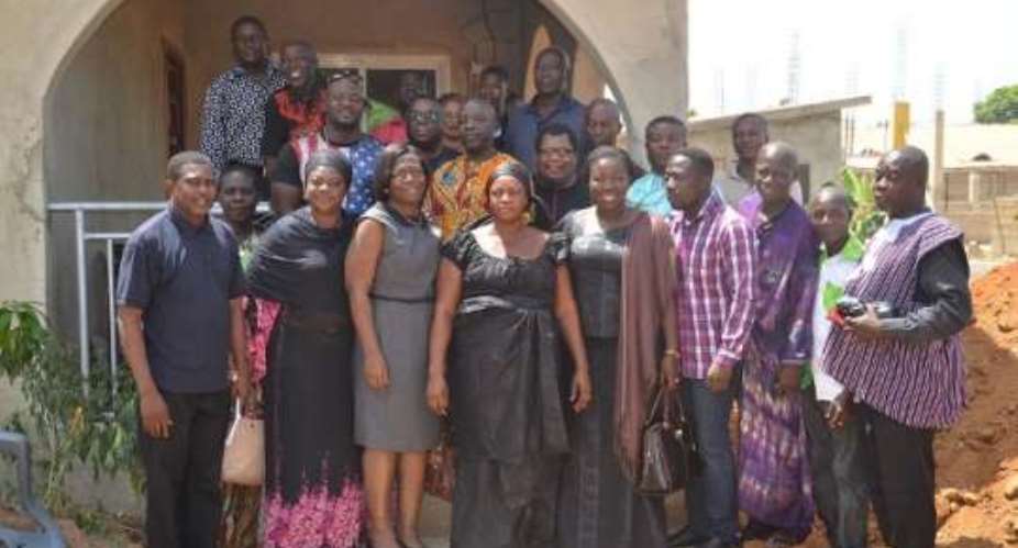 Minister commiserates with family of Bob Okala