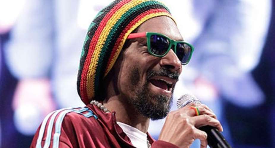 Snoop Dogg: 'I smoked weed in the White House bathroom'