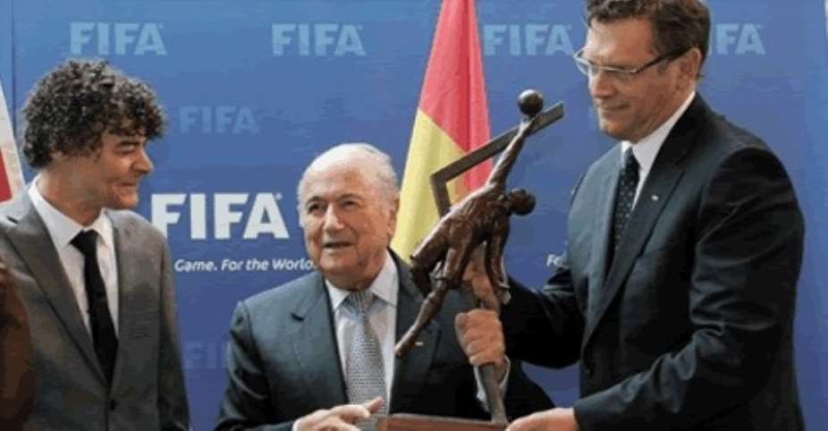 FIFA World Cup trophy arrives in Egypt