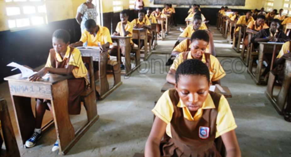EDUFUND awards 42 brilliant students for excelling in BECE