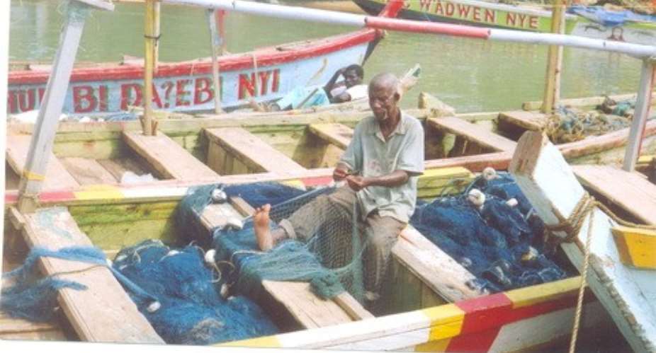 Fishermen swear oath against illegal fishing methods