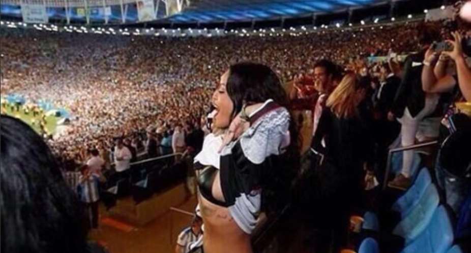 World Cup 2014: Rihanna celebrates with Germany