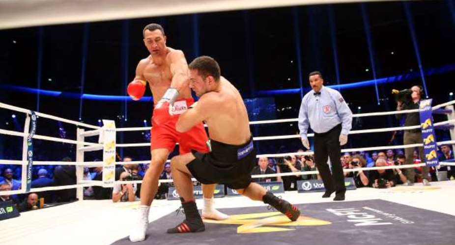 Wladimir Klitschko storms to 17th straight title defence against Kubrat Pulev