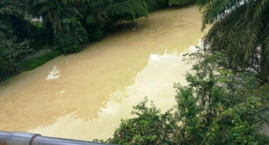 ANKOBRA RIVER: a haven for fish turned into gold-washing tailings