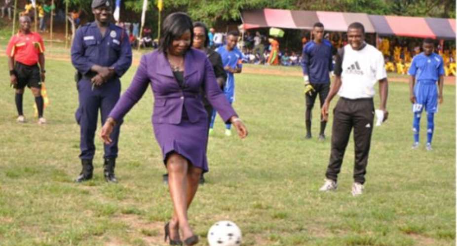 PCE beat ABETICE in festival opener