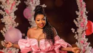 Actress, Anita Joseph Warm Hearts with her Cleavages on Birthday (photos)