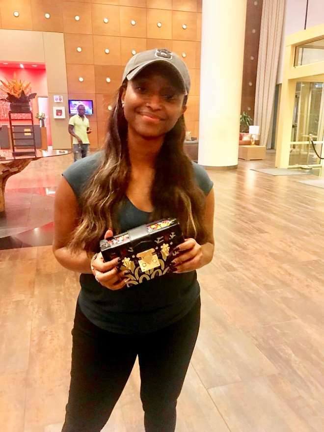 228201910442 1i830o4bau isha sesay carrying a selina beb