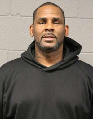 R Kelly Faces Charges For Failing To Pay Child Support