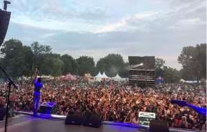   Stonebwoy Sits at the Reggae Festival 