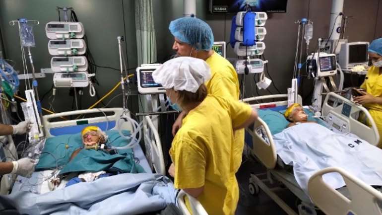 After 30 hours of separation of Siamese twins in Dhaka-Bangladesh