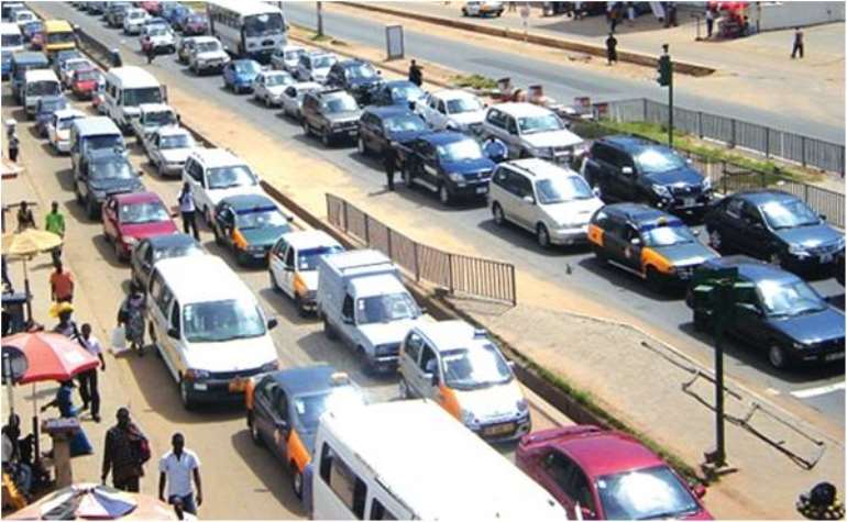 814201933604-qvmxpcb543-accra-traffic1