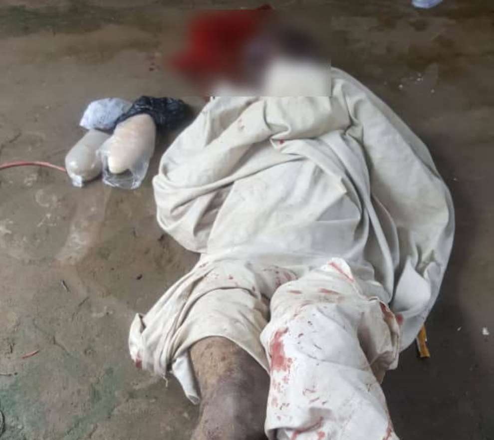 E/R: Two suspected thieves beaten at New Juabeng, one dies from torture