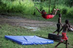 The circus school trains 19