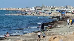 The environment ministry has ordered the closure of a number of beaches along the Greater Tripoli coastline, despite the roasting summer heat. By Mahmud TURKIA (AFP)