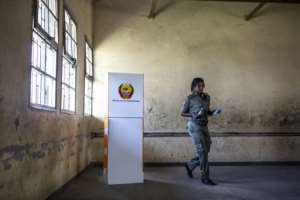The US embassy said its teams noted low turnout at numerous Gaza polling station until mid-afternoon, but results claimed turnout was close to 100 percent. By PATRICK MEINHARDT (AFP)