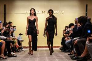While the Black Lives Matter movement fuels debate in the fashion world in the West, Asia's expectations are dominated by an ideal for pale and thin bodies. By Anthony WALLACE (AFP)