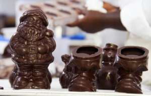 Chocolate Santa: Will the tug-of-war move the spirit of Christmas?. By SIA KAMBOU (AFP)