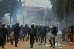 Clashes broke out in an Abidjan district and in towns in the centre of the country.  By Issouf SANOGO (AFP)