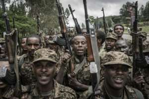 Ethiopian soldiers conduct weapons and fitness drills in the town of Dabat. By Amanuel Sileshi (AFP)
